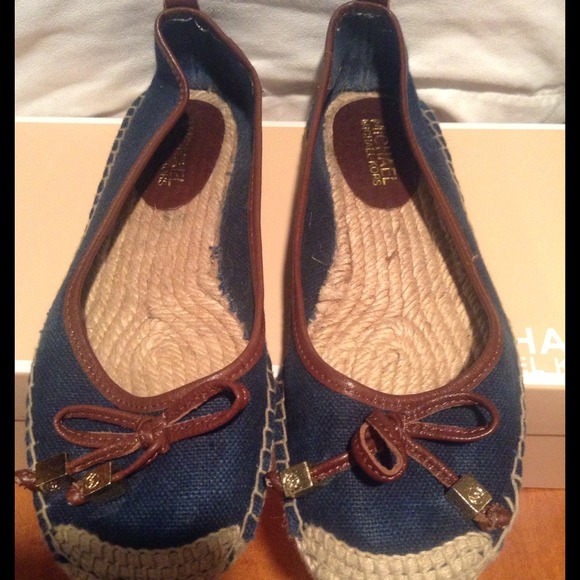Michael Kors Espadrilles SOLD - Picture 2 of 4