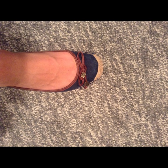 Michael Kors Espadrilles SOLD - Picture 3 of 4