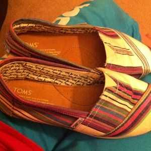 Stripped Authentic Toms