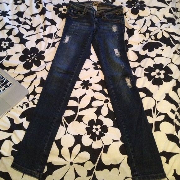 Ripped medium wash jeans