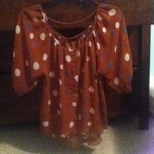 High-low Shear polka dot top