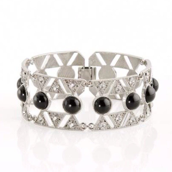 🙅SOLD❗️🙅Jewelmint Bombshell Bracelet