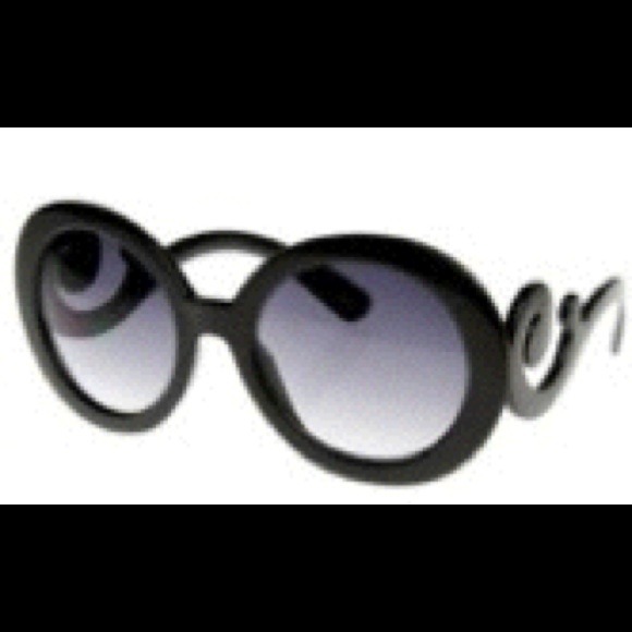 Accessories - ROUND BLACK BAROQUE SHADES