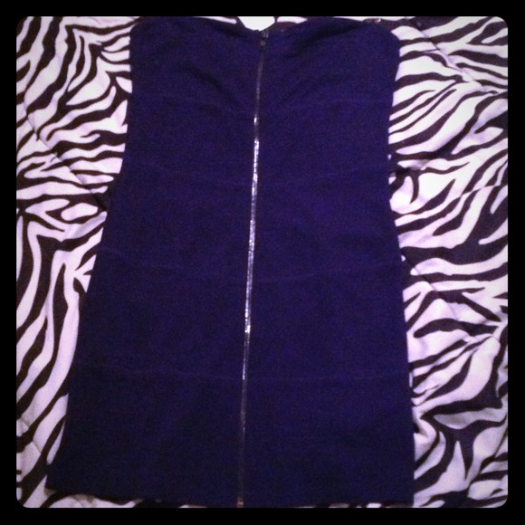 Front zippered purple tube dress
