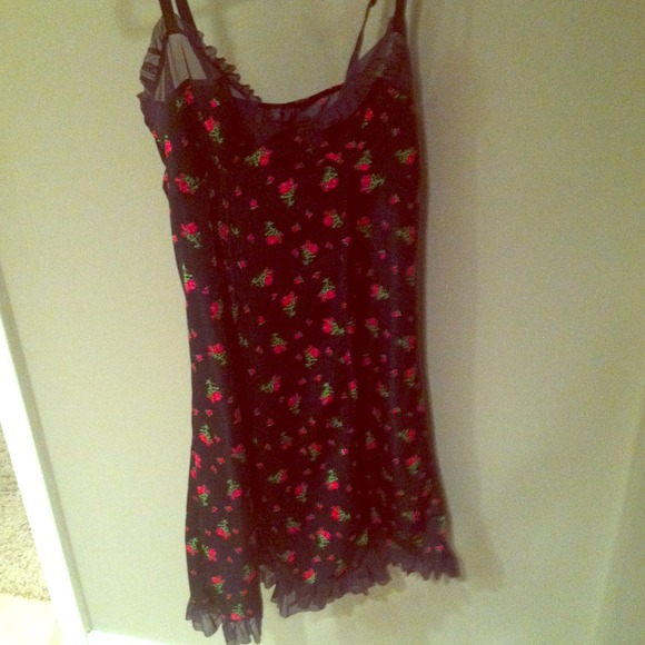 SOLD!!!!!!!!!!! VS nightgown