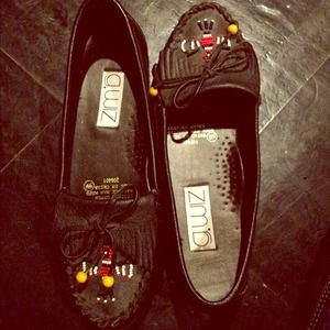 ✗﻿ON HOLD✗﻿  Beaded moccasins/flats