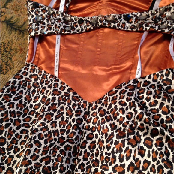 🌟🌟🌟Reduced occasion dress - Picture 3 of 4