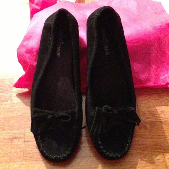❌Sold❌ Minnetonka moccasins.
