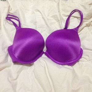 Victoria's Secret Very Sexy Push up!