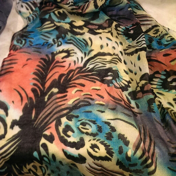 FASHION SCARFS wild animal print. $2 each - Picture 2 of 3
