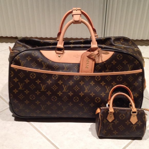 SOLD! Louis Vuitton Eole 50 - 100% Authentic