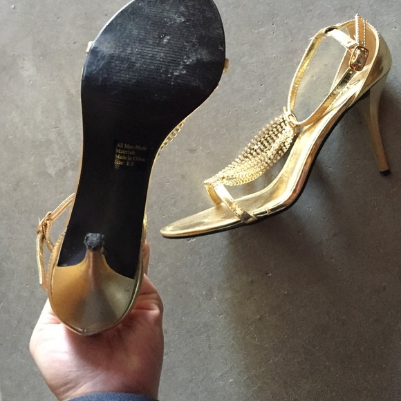 Beautiful diamond heels!!  Has some wear - Picture 3 of 3