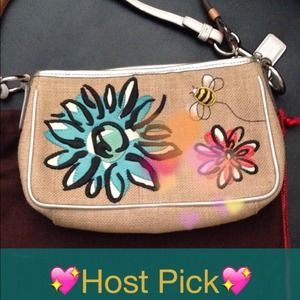 💕👏🎉HP🎉👏 💕💯Auth COACH purse