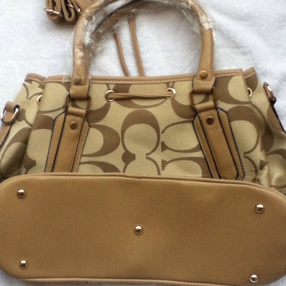 ••••SOLD•••• Coach - Picture 2 of 3