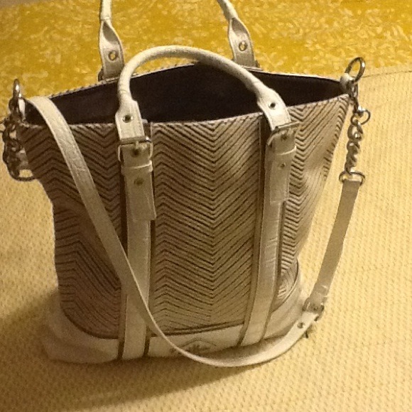 Bag - Picture 2 of 2