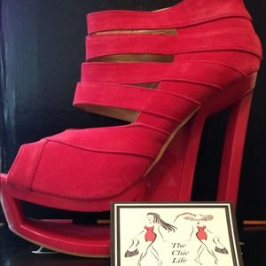 🌟✨Host Pick!✨🌟Coral cutout Wedge heel