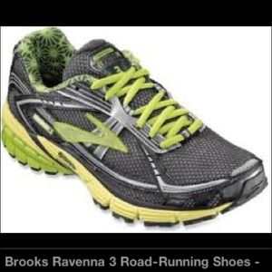 Brooks Ravenna New Running Shoe 7.5