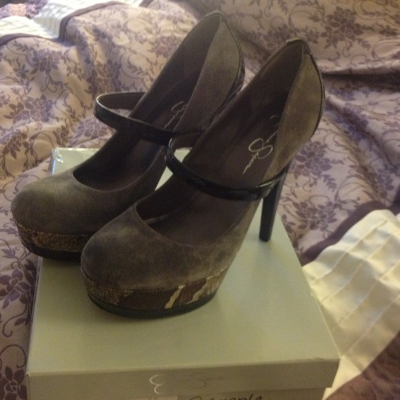 Size 10 Jessica Simpson pumps