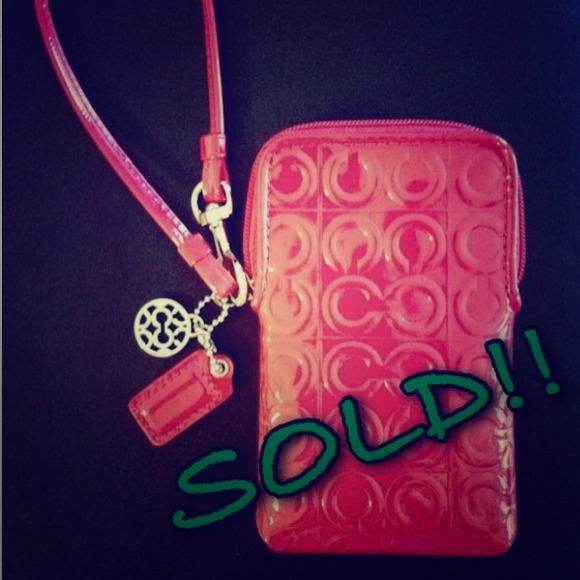 ⛔️Sold On eBay⛔️COACH Universal iPhone Wristlet