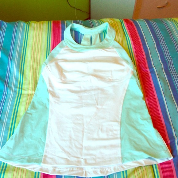 Size 8 lulu tank, NWOT, never worn, YOU PICK PRICE
