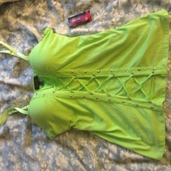 Just reduced! Neon green push up top!