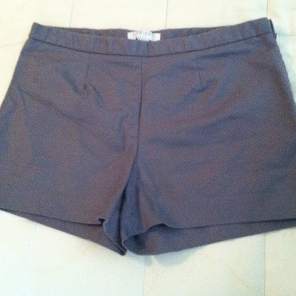 Grey high waisted shorts with pockets