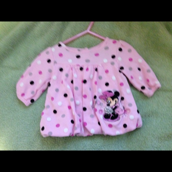 0-3 month Minnie Mouse shirt  EUC.