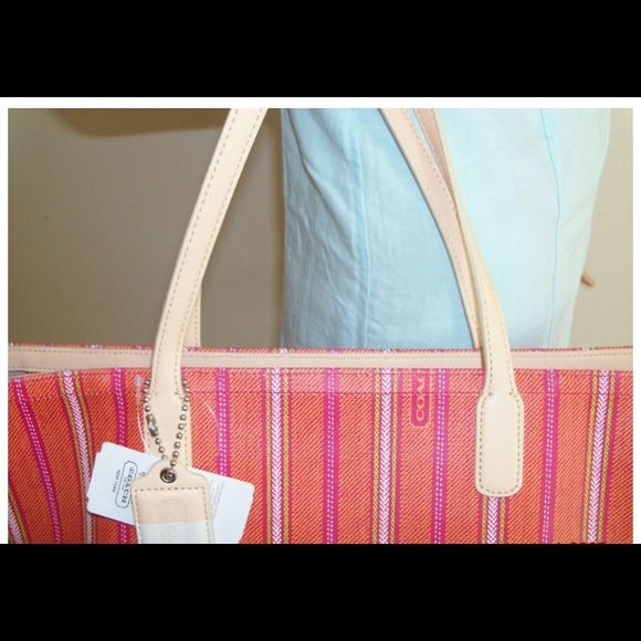 💯%Authentic Coach Bag - Picture 2 of 4