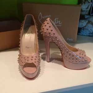 Christian louboutin size 7 Euro 37 nude heels