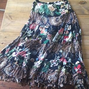 Mixed pattern, floral maxi skirt.