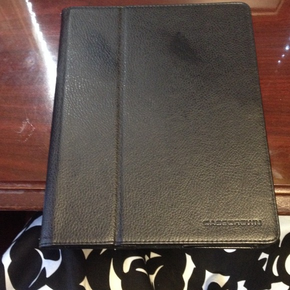 Black leather iPad2 case - HELD FOR CHLOE333!!