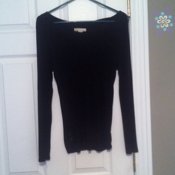 Plain black long sleeved shirt - Picture 1 of 1