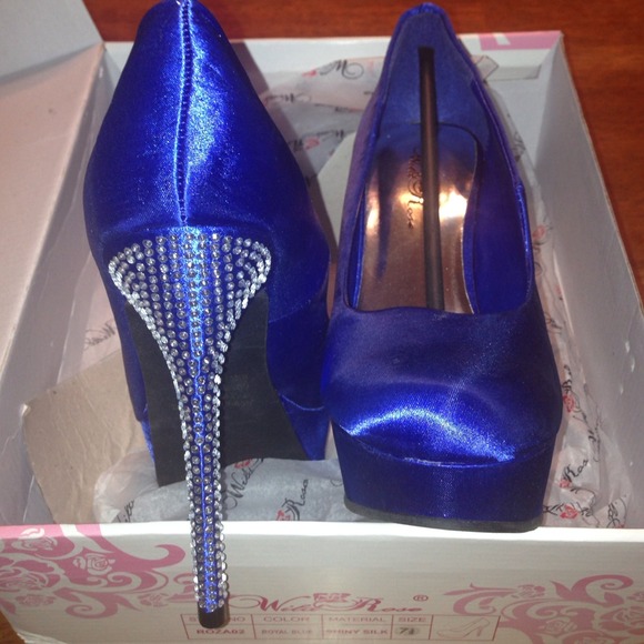 Royal Blue Platform with Rhinestone Heel! 7.5 - Picture 2 of 4
