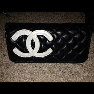 Chanel wallet