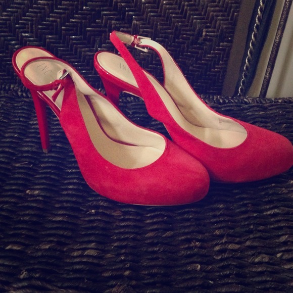 Red HOT PUMPS!