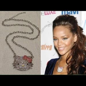 🎉SOLD🎉Hello Kitty necklace🌸 🌟new 🌟