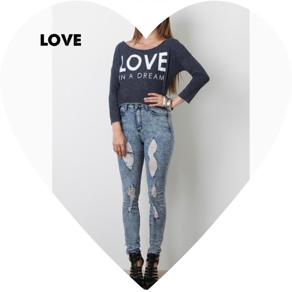 Sweaters - 🎀🎀SOLD OUT🎀🎀Gorgeous Navy Sweater