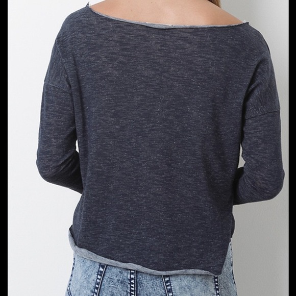 🎀🎀SOLD OUT🎀🎀Gorgeous Navy Sweater - Picture 3 of 4