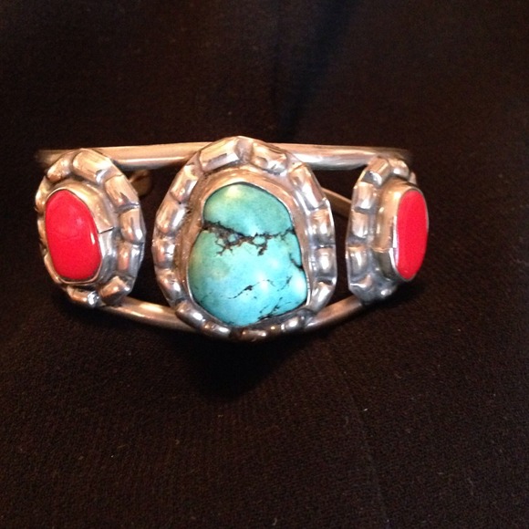 Handmade turquoise and red stone clasp bracelet