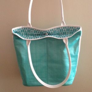 Turquoise Borghese handbag!👜👛