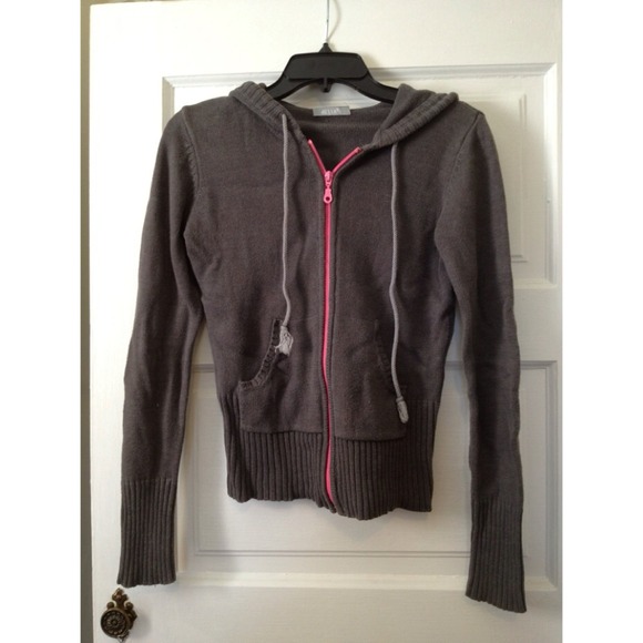 Grey sweater hoodie with pink zipper. SOLD!