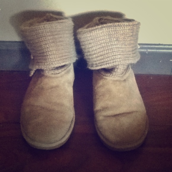 Barely worn! Bearpaws