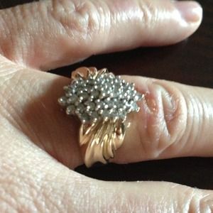 14K Diamond ring!