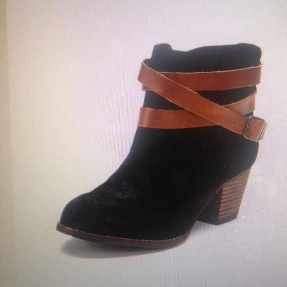 🔴 SOLD 🔴 DV by Dolce Vita-Java Bootie-BRAND NEW!