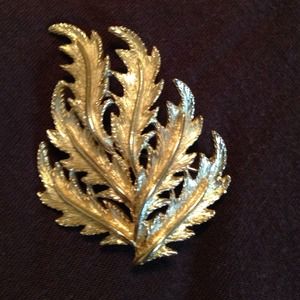 Gold broach