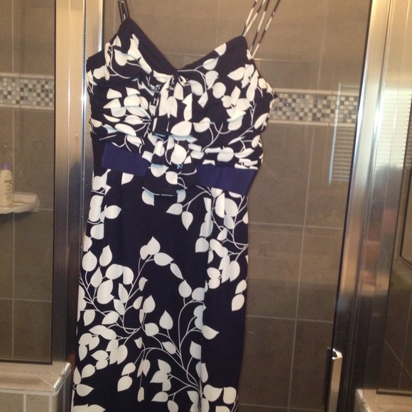 Beautiful Tory Burch dress!! *Authentic*