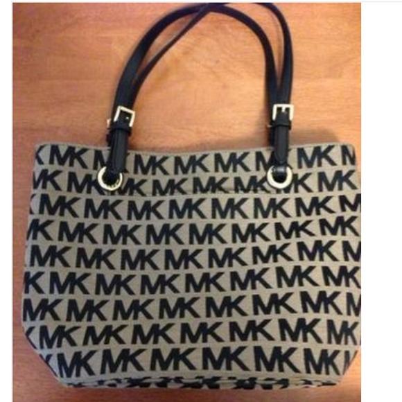 Authentic Michael Kors Handbag