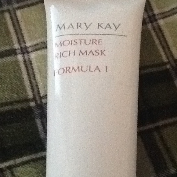 Mary Kay moisture rich mask new