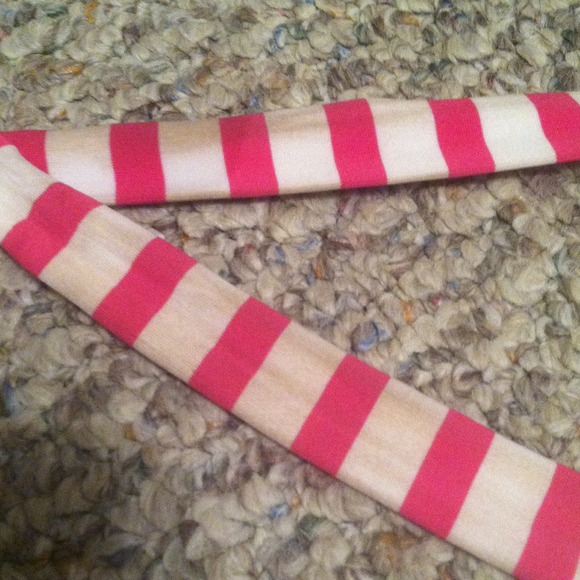 Pink & white striped bikini - Picture 4 of 4