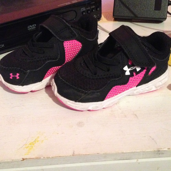 Under armor infant shoes. ❗️SOLD❗️ - Picture 1 of 4